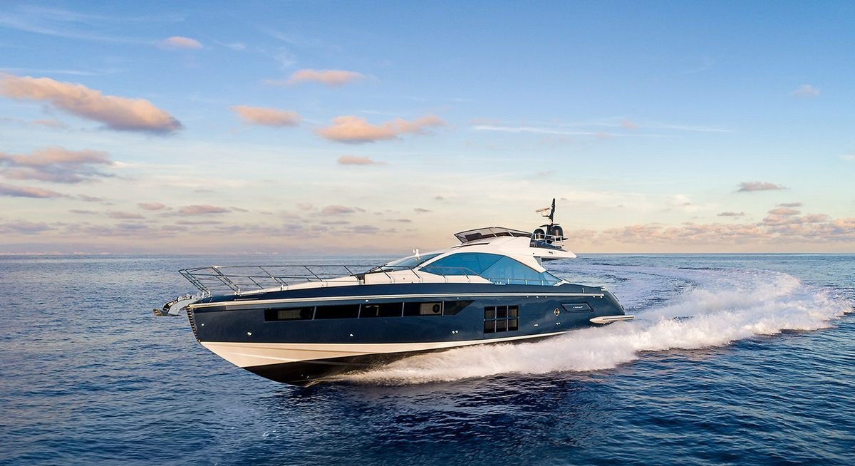 Yacht charter LIMITLESS YACHT CHARTER