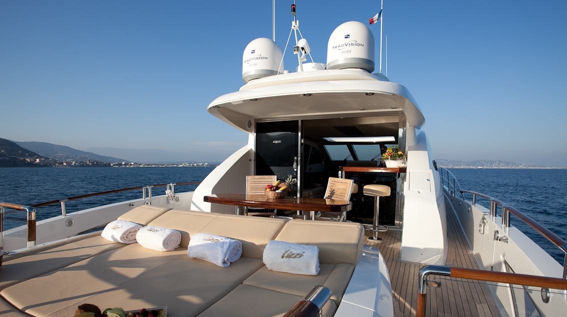LIZZI yacht charter 1