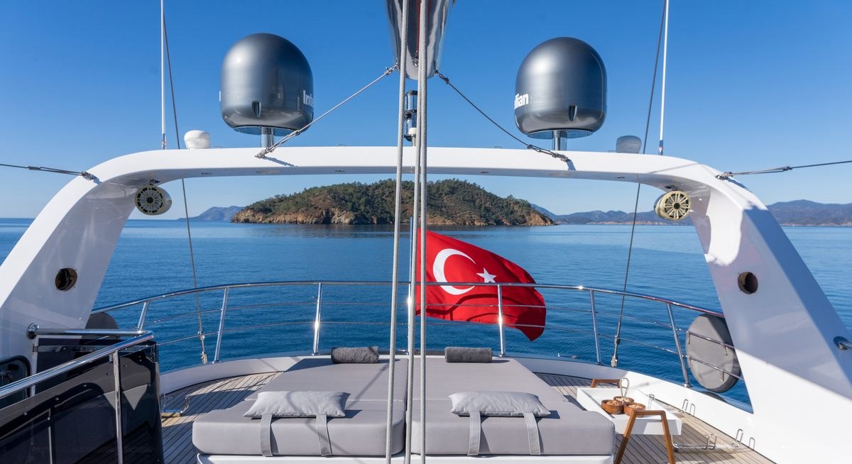 LONG ISLAND yacht charter 2
