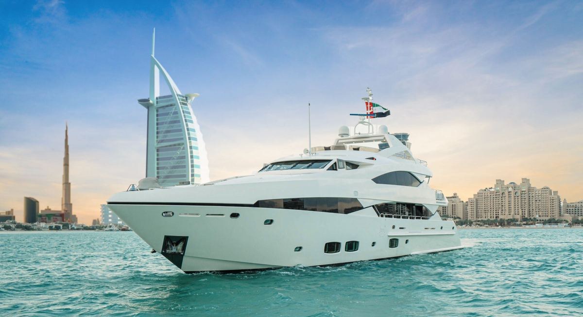Yacht charter LUCIEN YACHT CHARTER