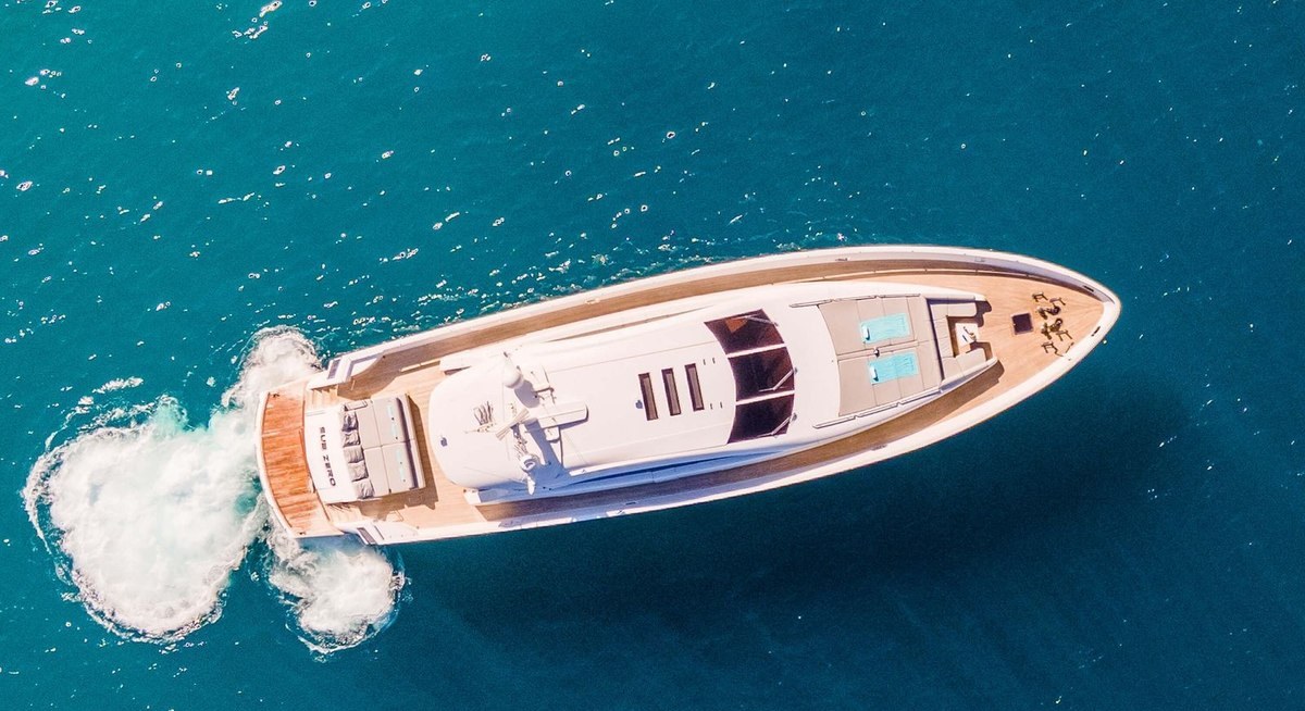 MAC yacht charter 5