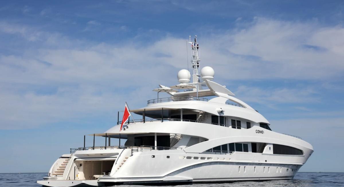 MADO yacht charter 5