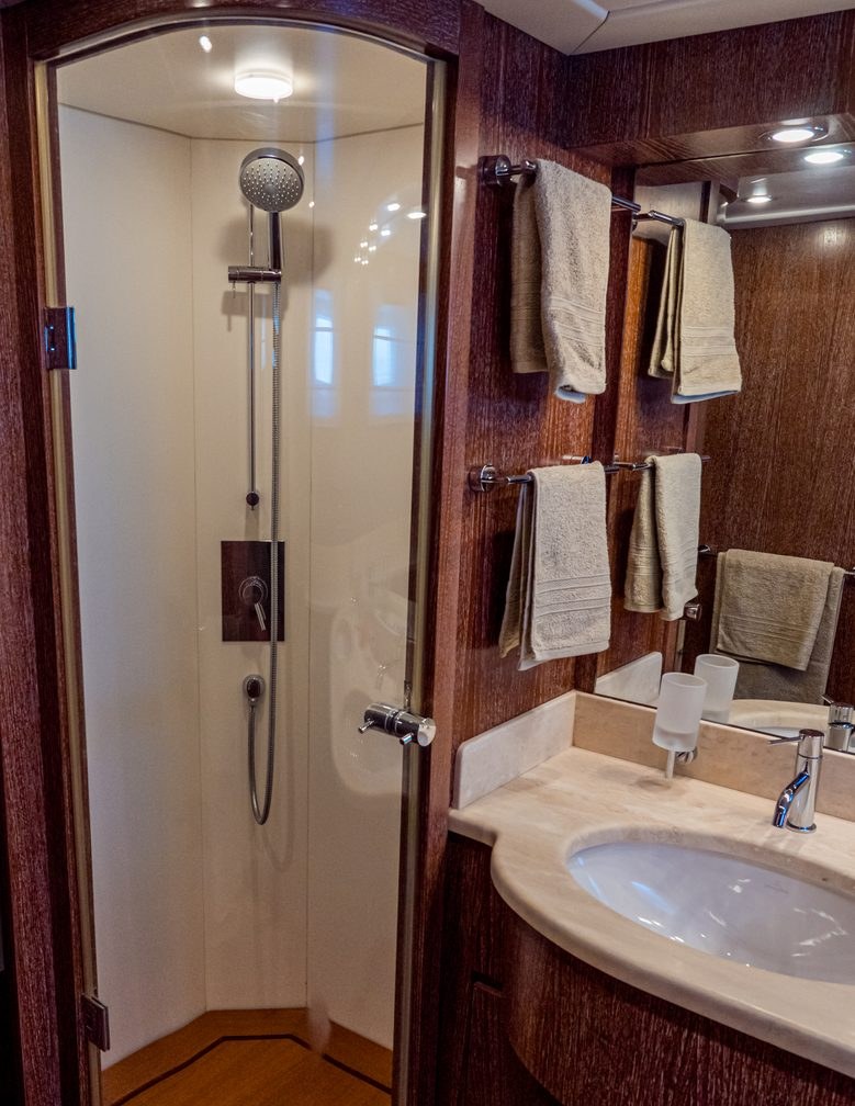 Yacht charter MAESTRALE YACHT CHARTER