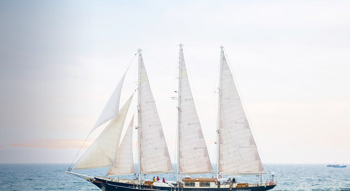MALCOLM MILLER yacht charter 1