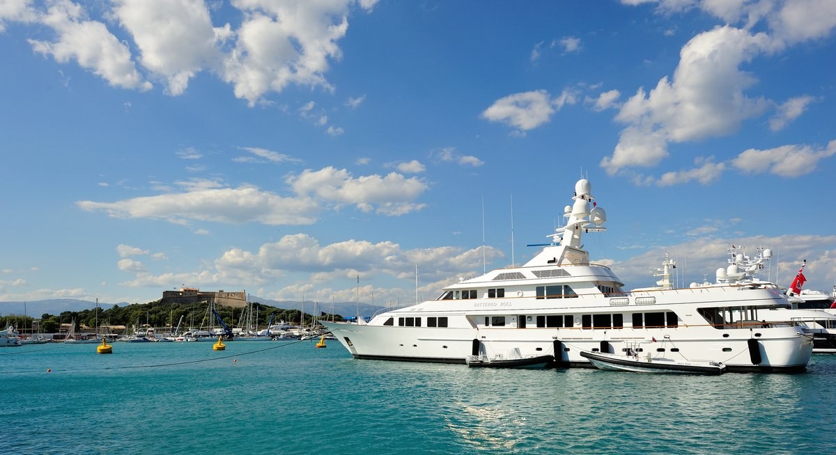 MARIA yacht charter 4