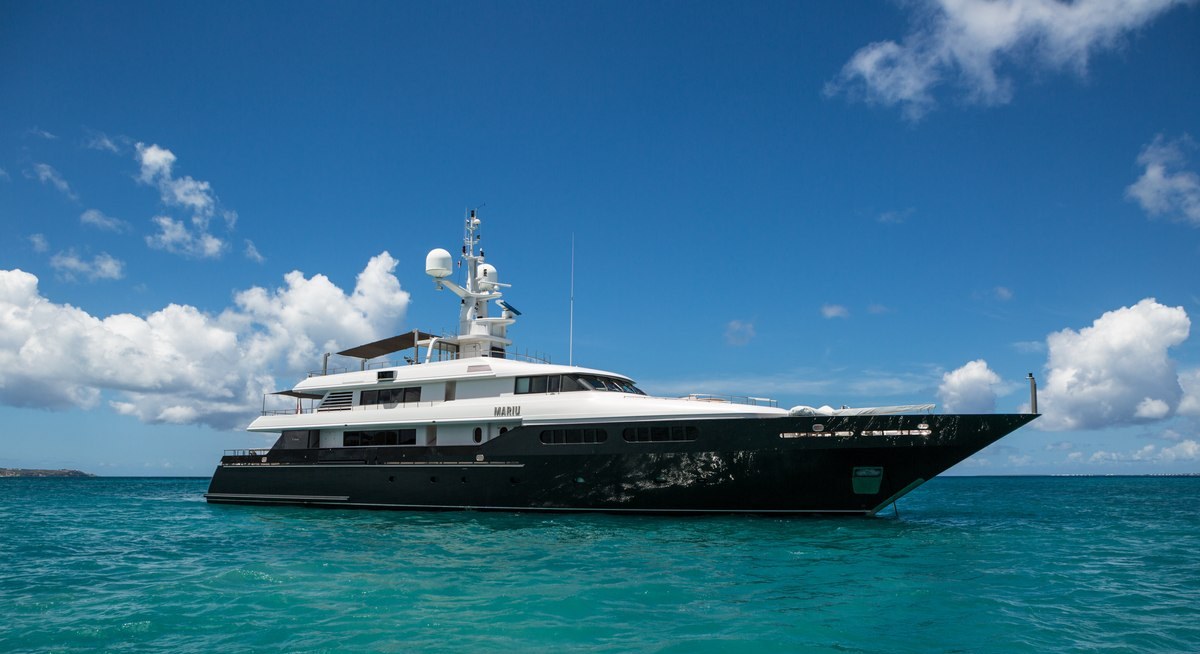 MARIU yacht charter 1