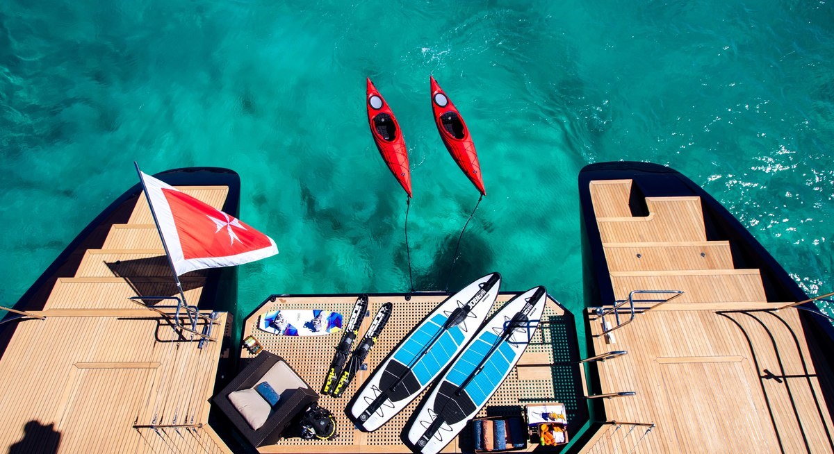 MASHUA BLUU yacht charter 4