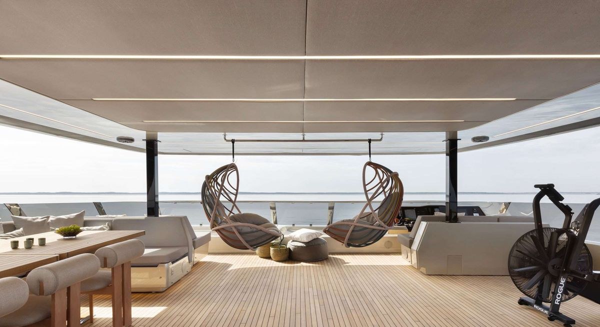 MATTEA yacht charter 4