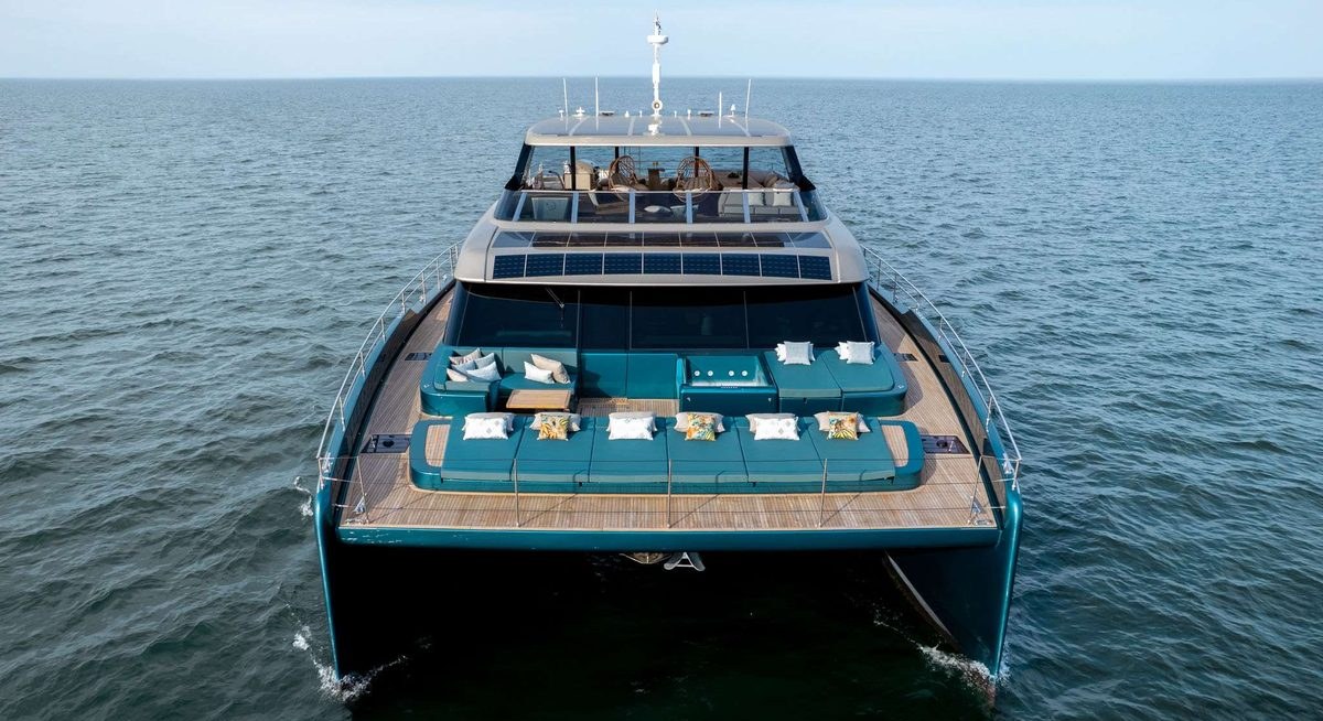 MATTEA yacht charter 2