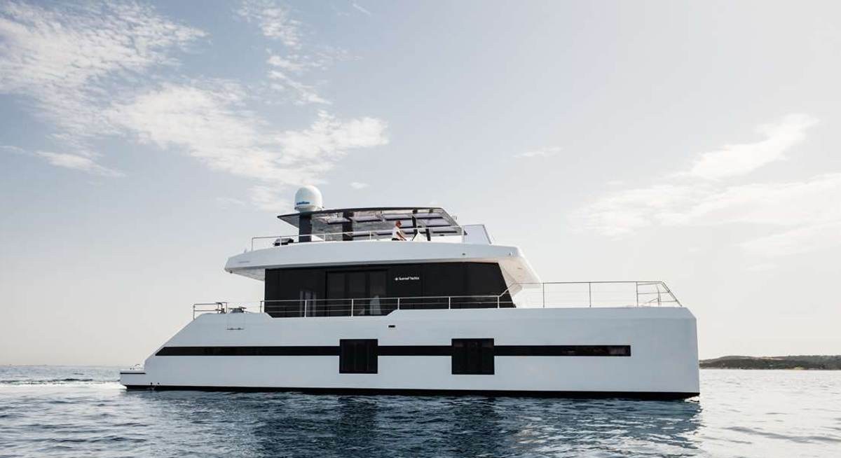 MAYRILOU yacht charter 1
