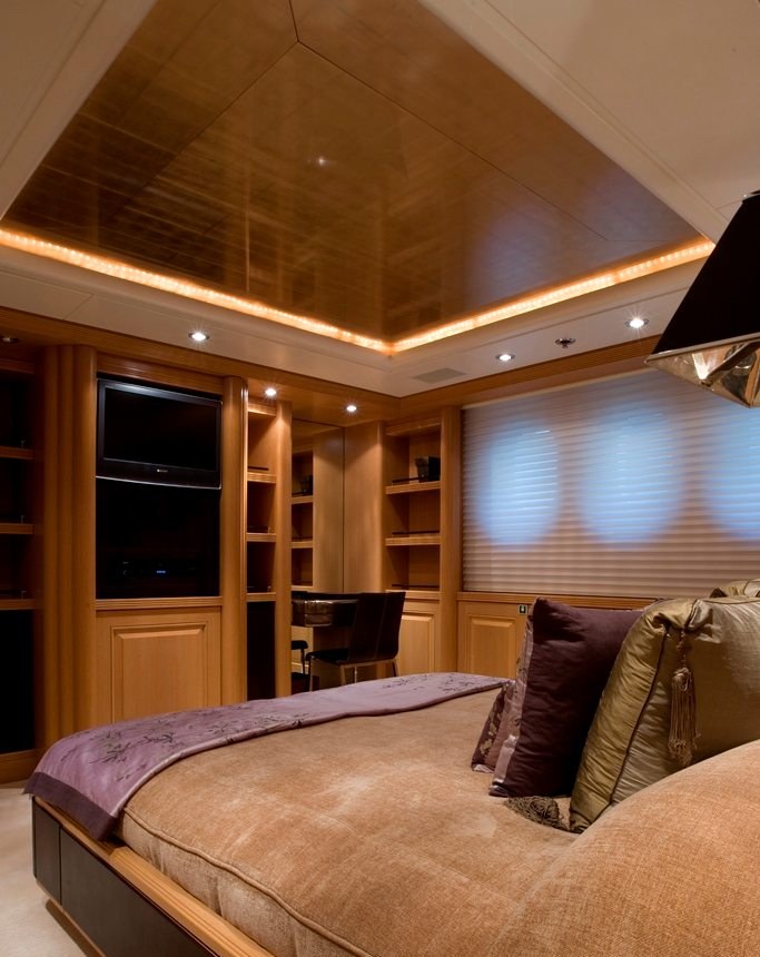 MERCURY yacht charter 1