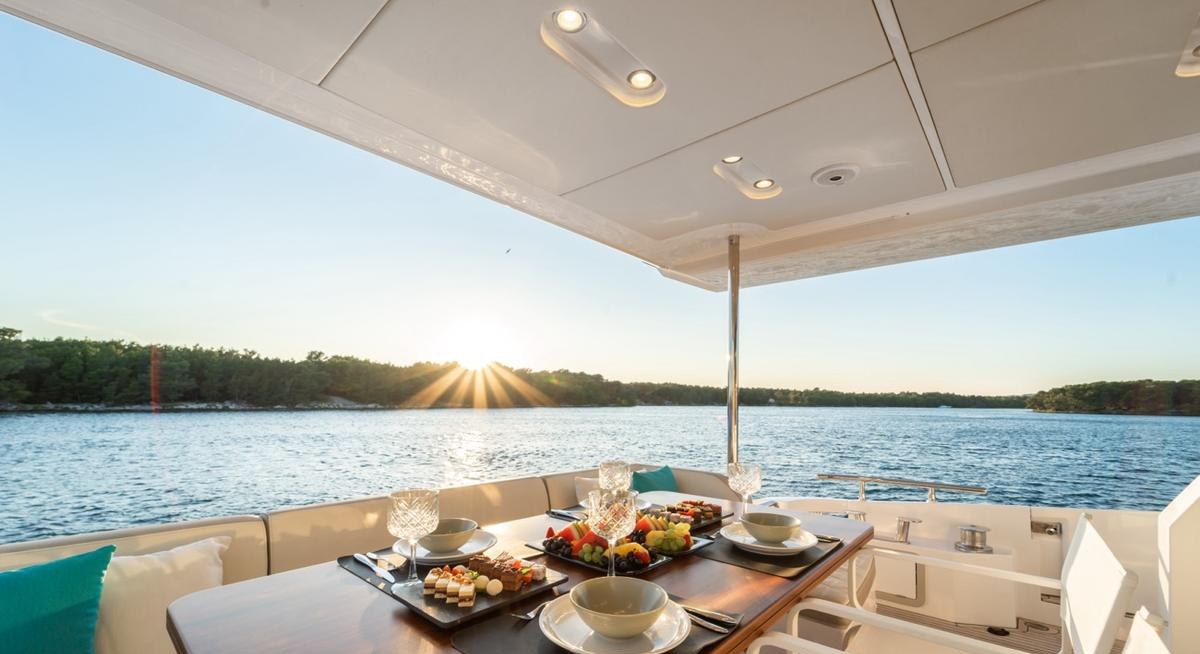MINEIRA yacht charter 4