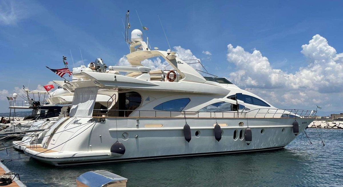 MINERVA yacht charter 1