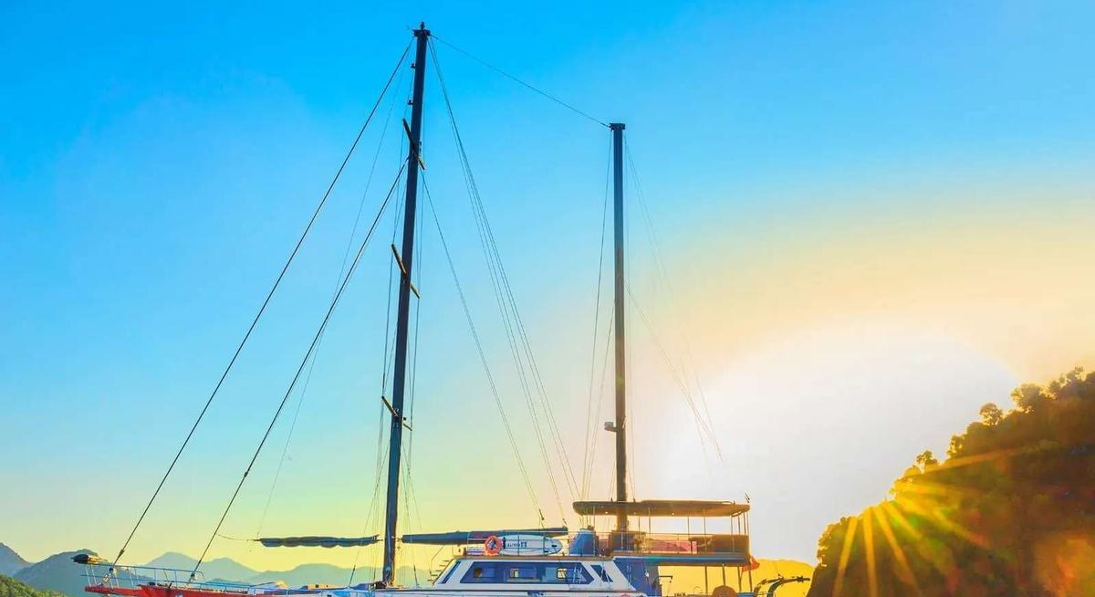 MIO VENTO yacht charter 1