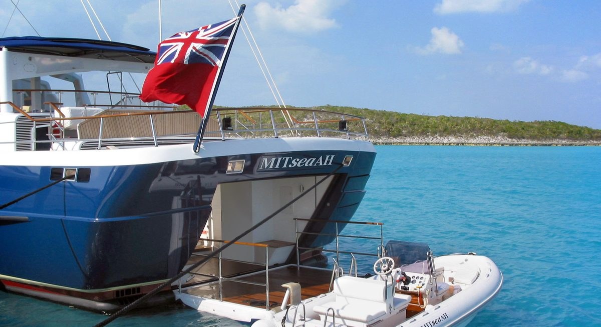 MITSEAAH yacht charter 3