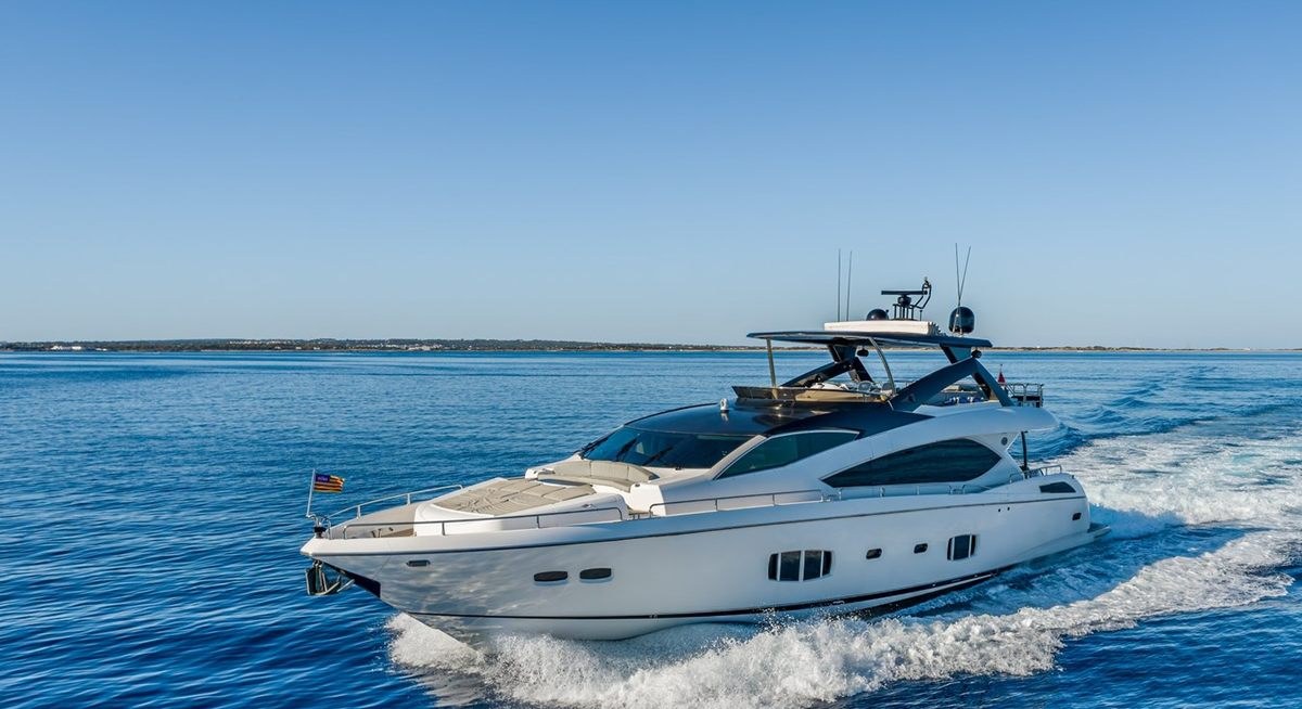 MOZZ II yacht charter 1