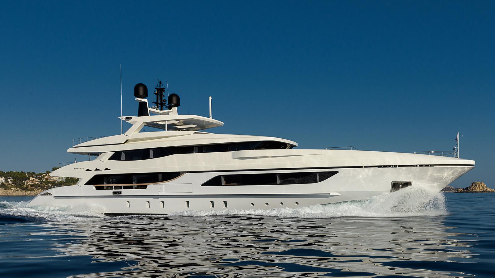 MR T yacht charter 1
