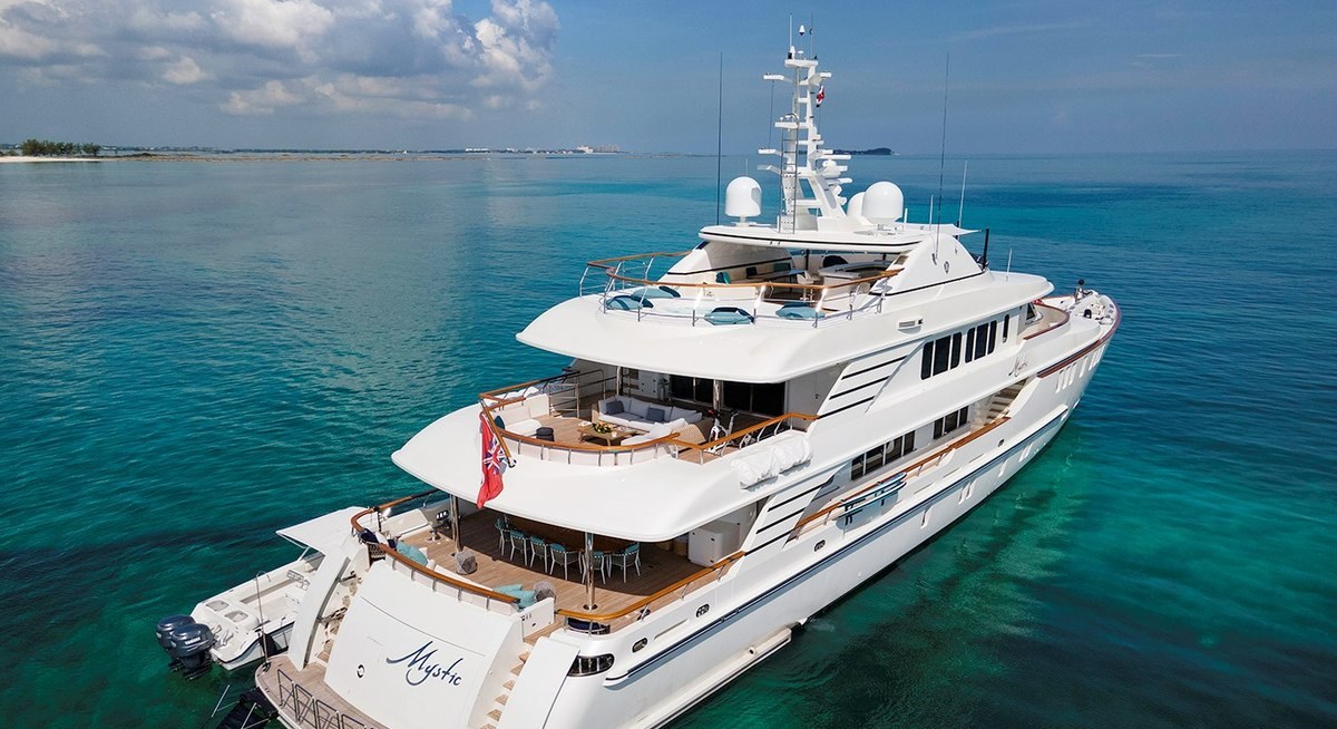 MYSTIC yacht charter 5