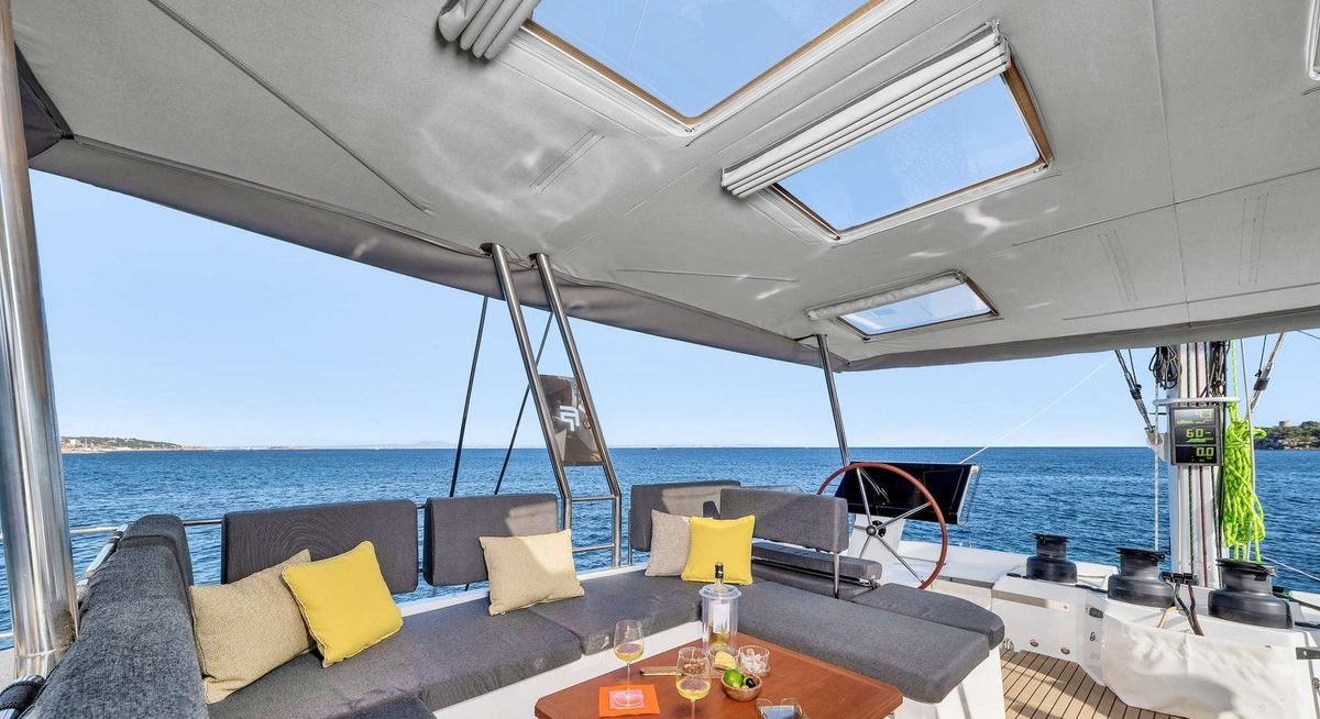 NEOW yacht charter 4