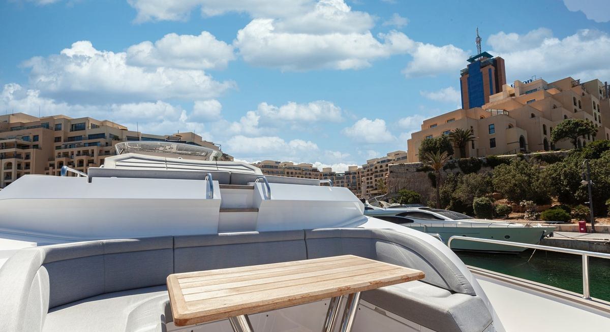 NEW EDGE yacht charter 2