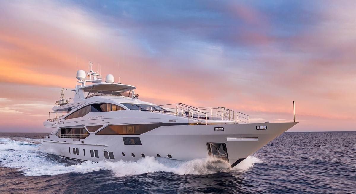 NEW WAVES yacht charter 1