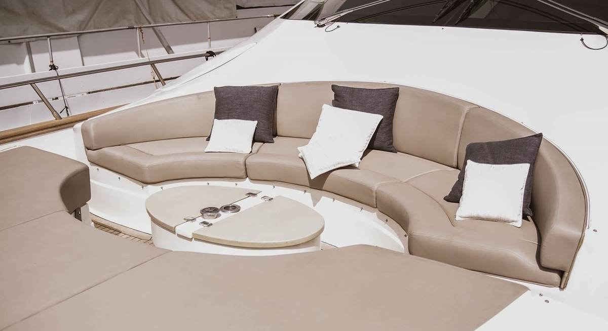 NINETEEN42 yacht charter 3