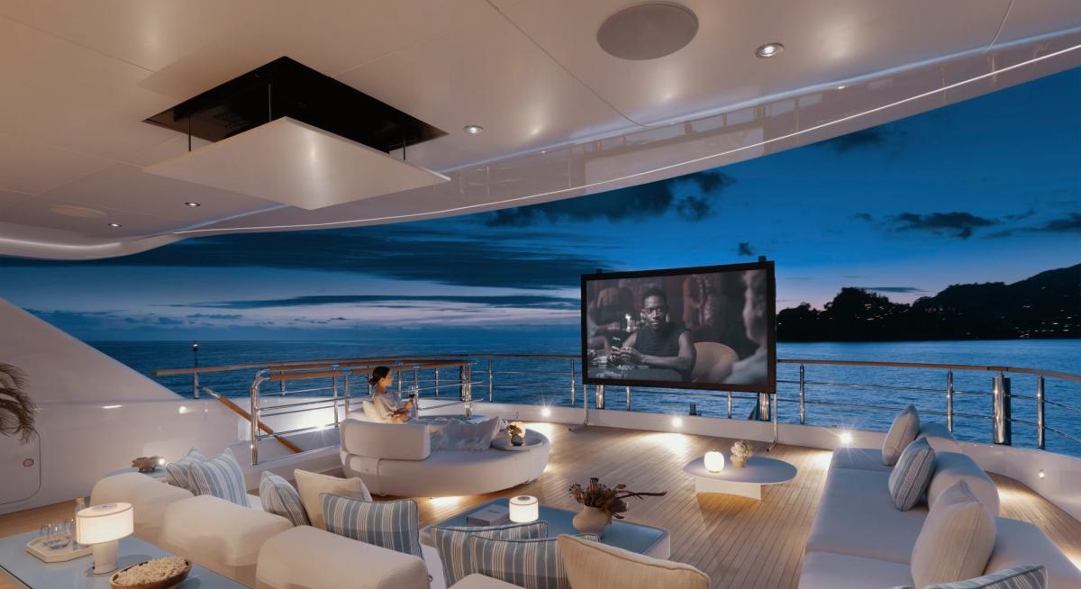 O'MADELEINE yacht charter 2