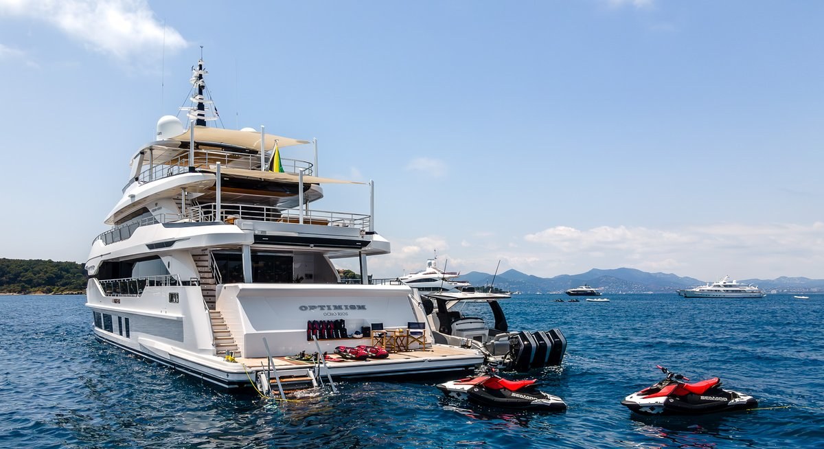 OPTIMISM yacht charter 5