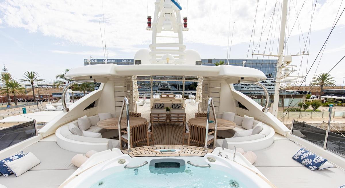 PALATIAL yacht charter 2