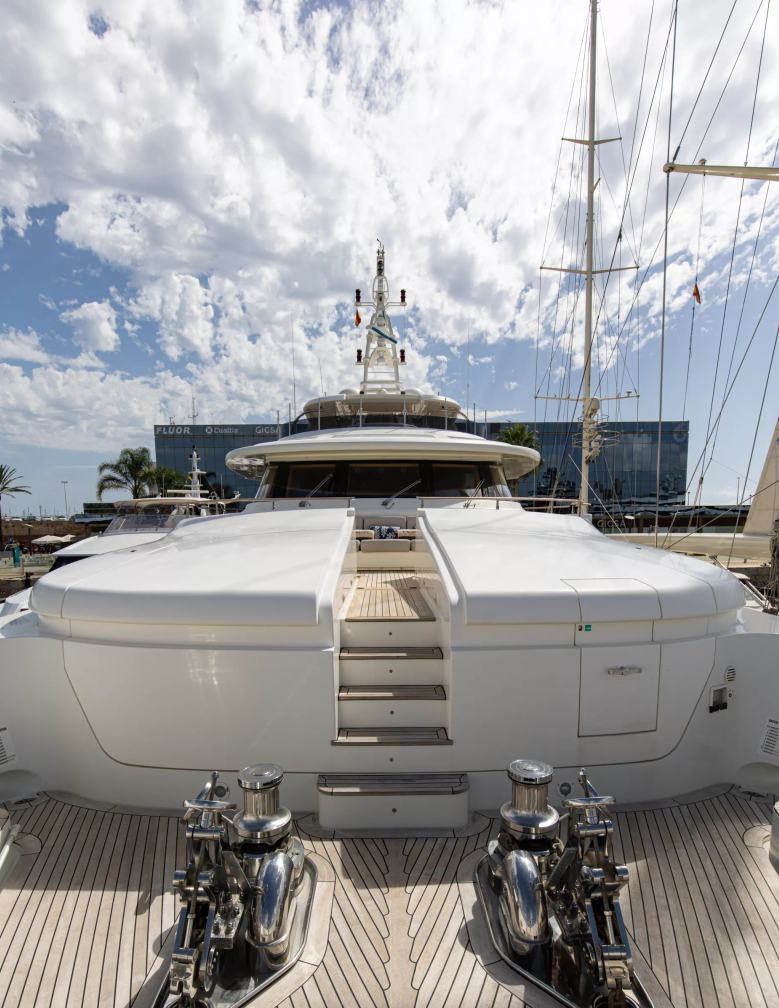 Yacht charter PALATIAL YACHT CHARTER