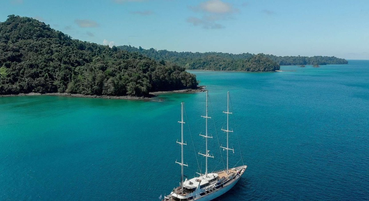 PAN ORAMA yacht charter 5