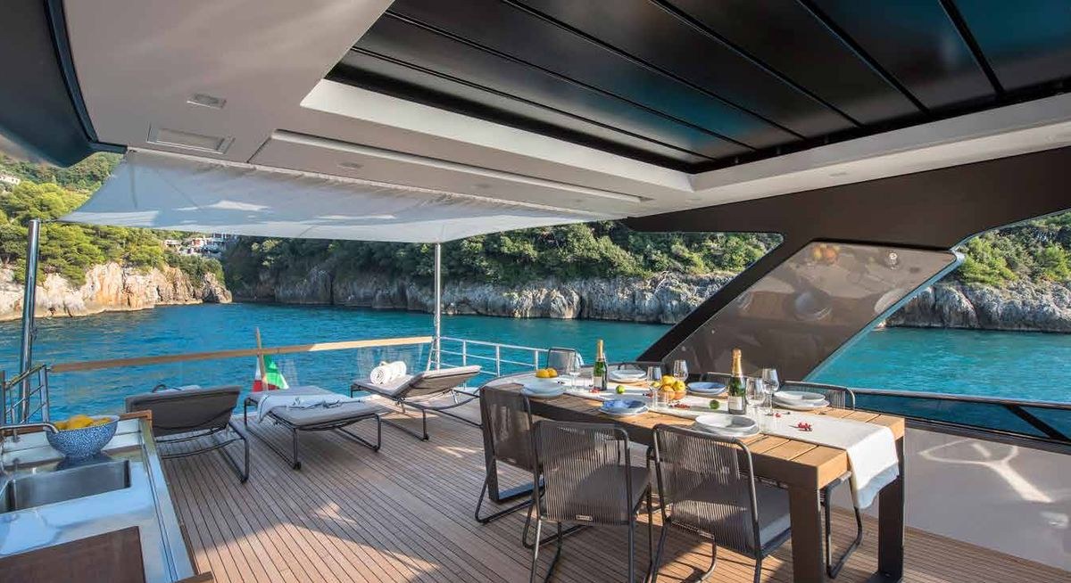 PAP'S TOY III yacht charter 3