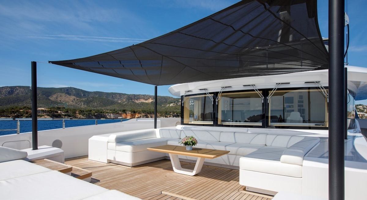 PERLA BIANCA yacht charter 2