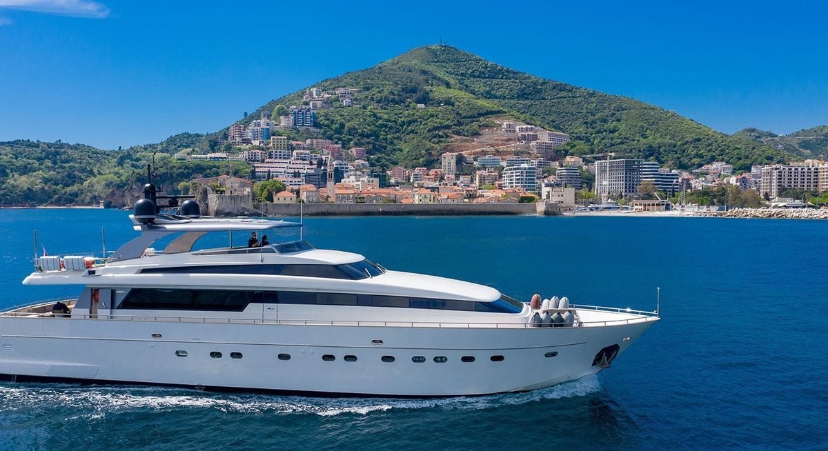 تأجير يخت PERTULA YACHT CHARTER