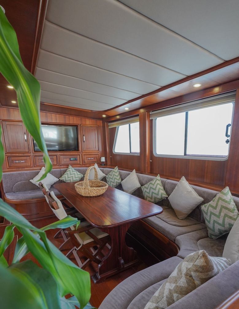 Yacht charter PRENSES ESILA YACHT CHARTER