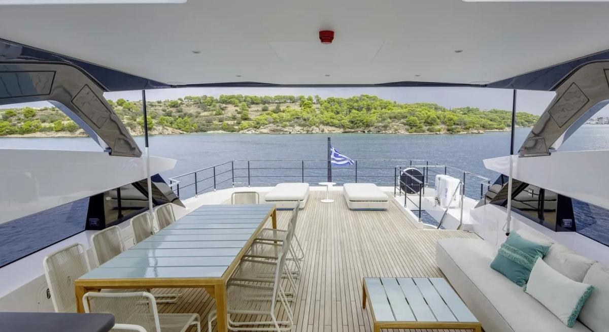 QUANT yacht charter 3