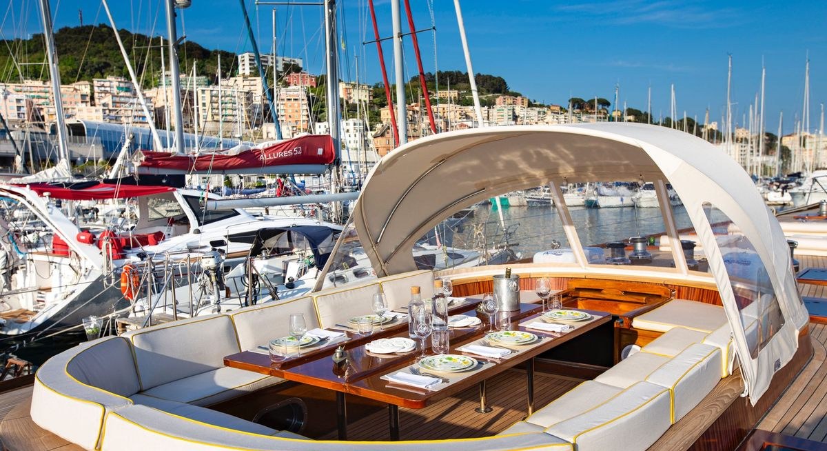 QUARTA SANTA MARIA yacht charter 3