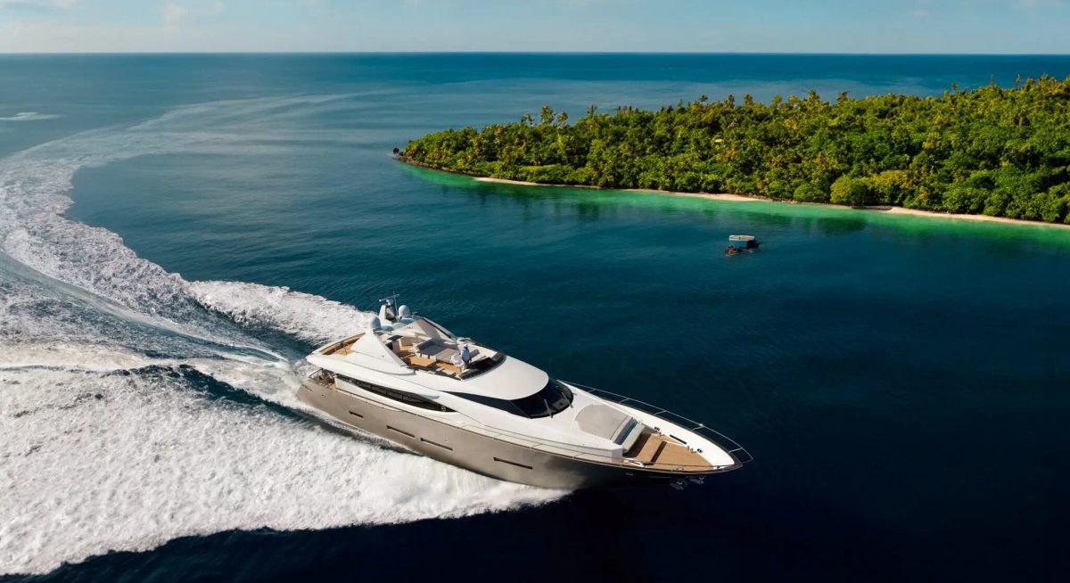 تأجير يخت QUASAR YACHT CHARTER
