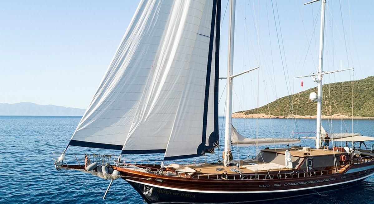 QUEEN OF DATCA yacht charter 2