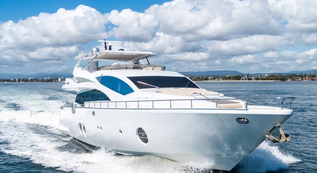 RED ROSE yacht charter 1