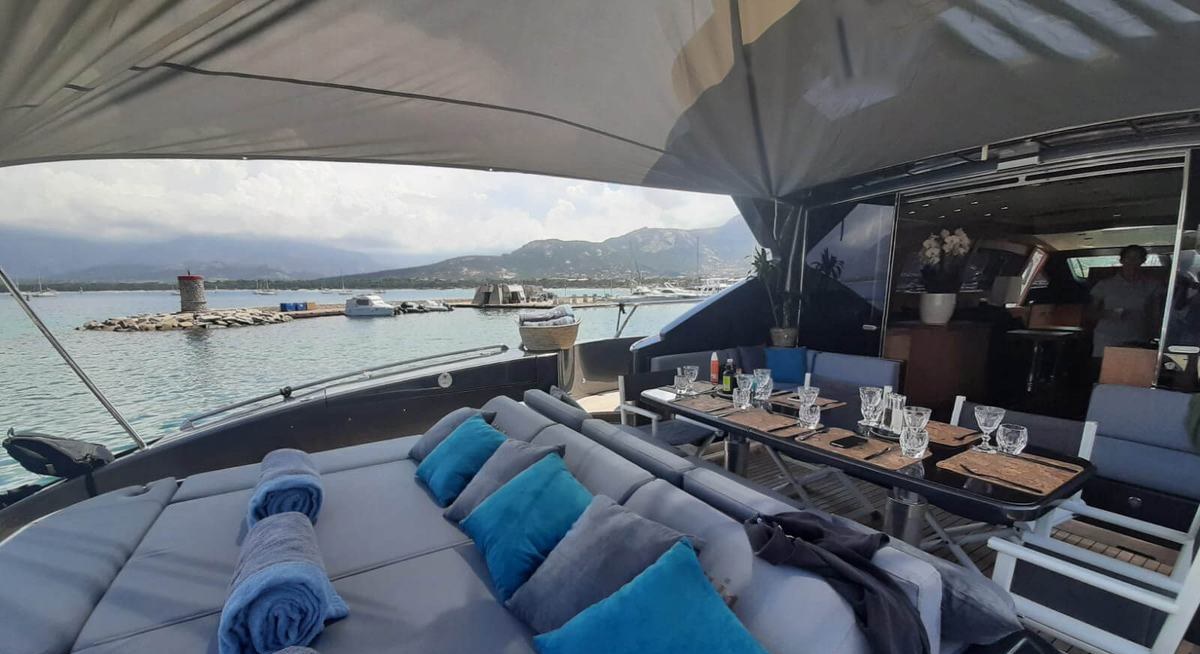 REVELLA yacht charter 2