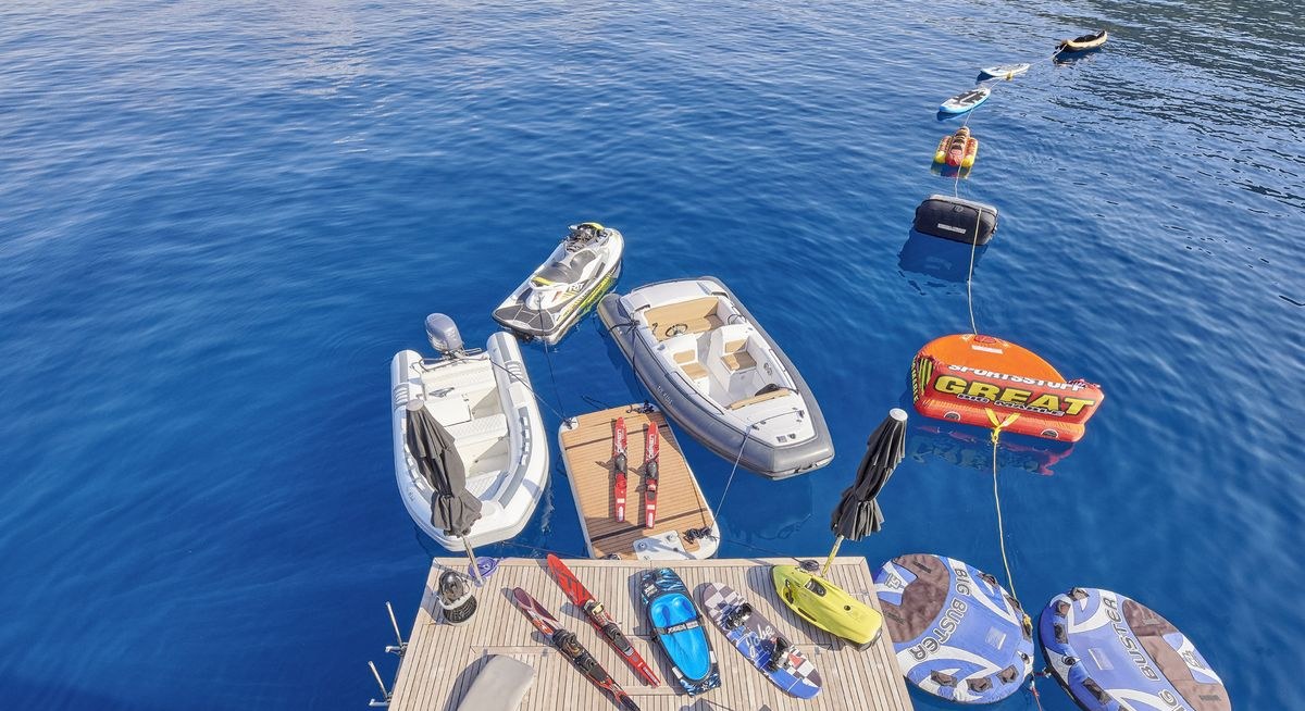 RINI yacht charter 4