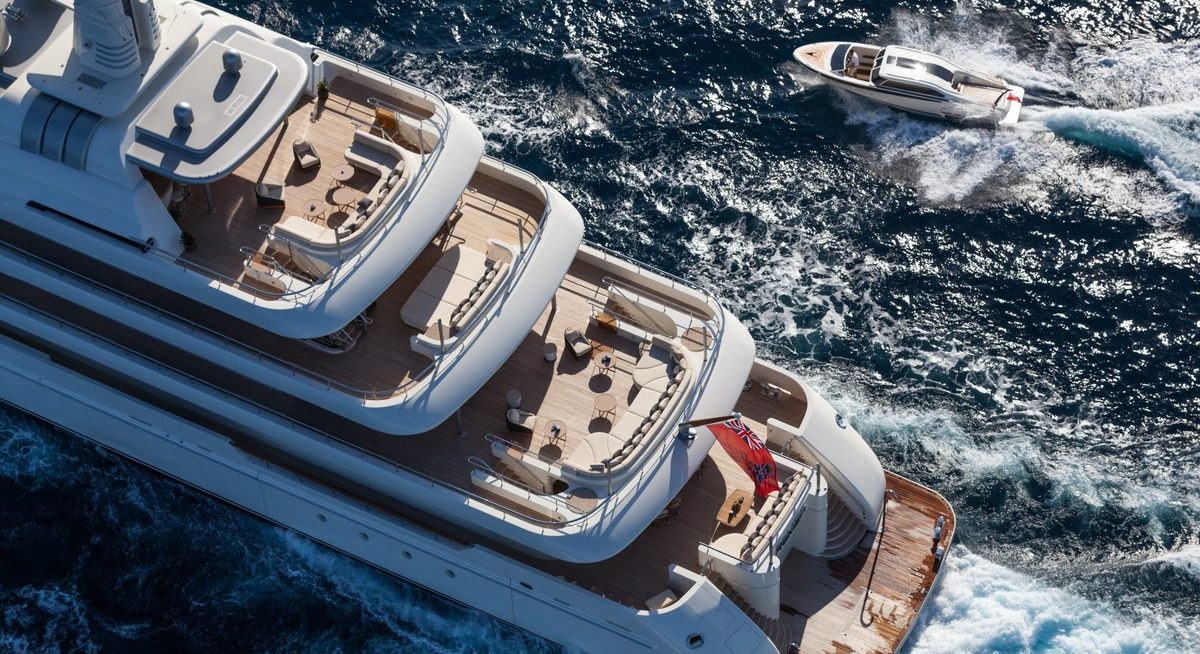 ROMEA yacht charter 5