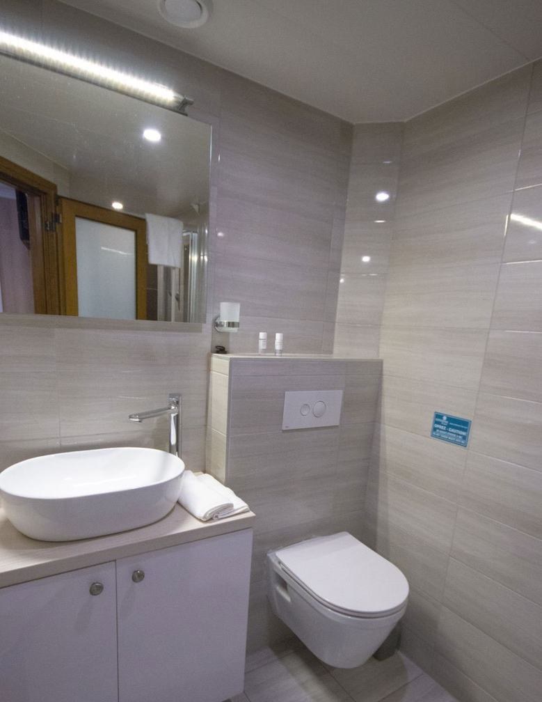 SAN ANTONIO yacht charter 2