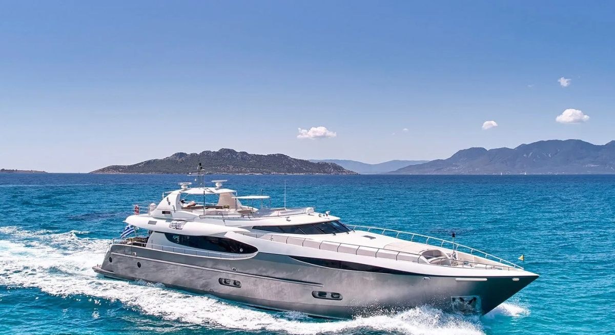 تأجير يخت SANJANA YACHT CHARTER
