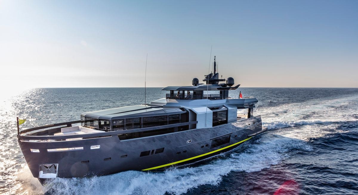 SEA CORAL II yacht charter 1