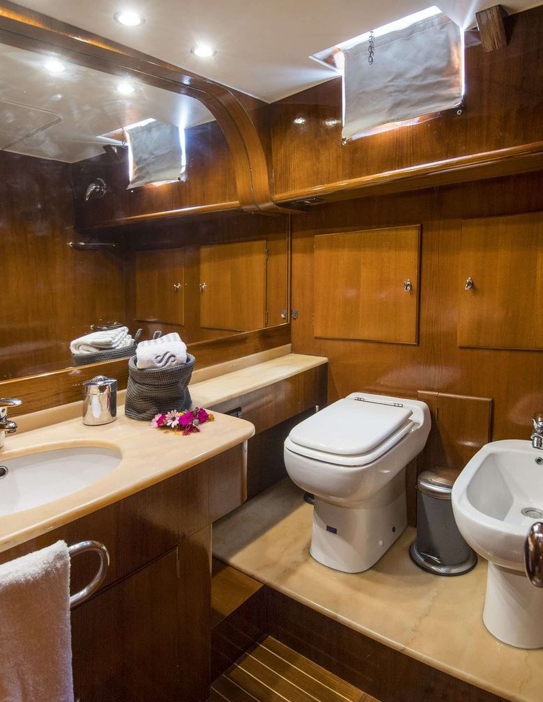 Yacht charter SEA PRINCE YACHT CHARTER