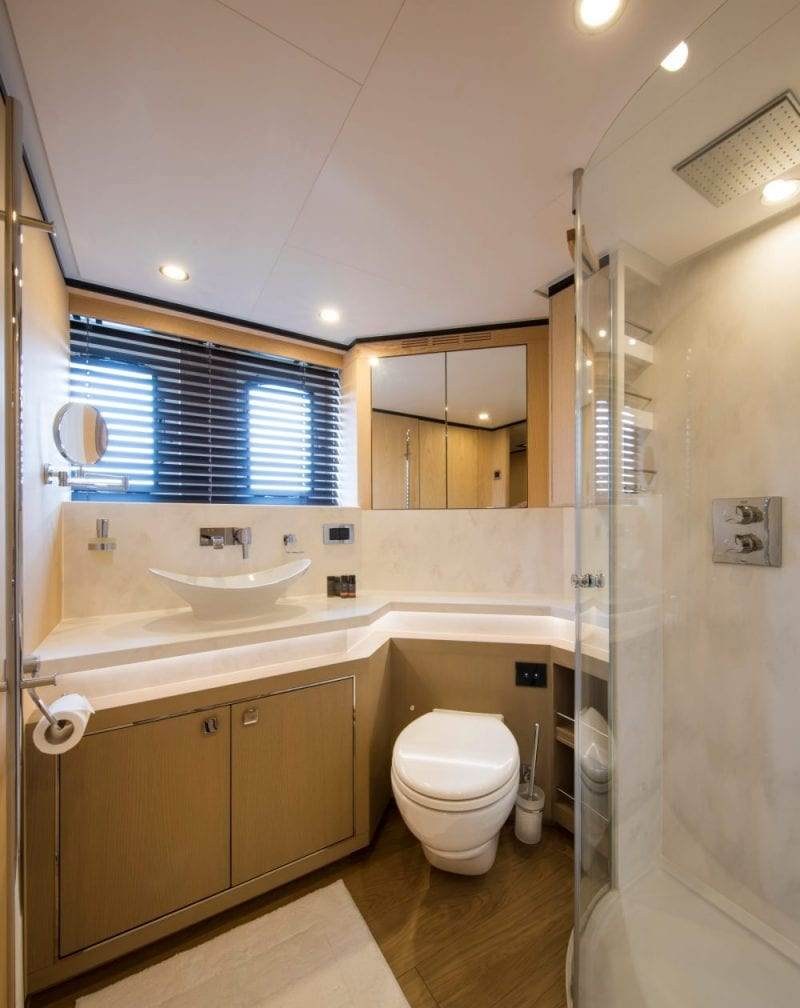 Yacht charter SEA STORY YACHT CHARTER