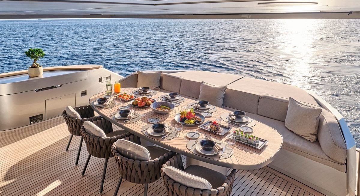 SEAMMETRY yacht charter 4