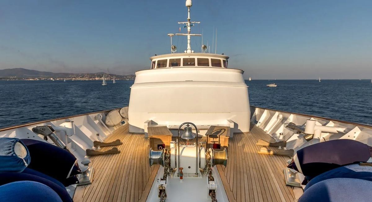 SECRET LIFE yacht charter 2